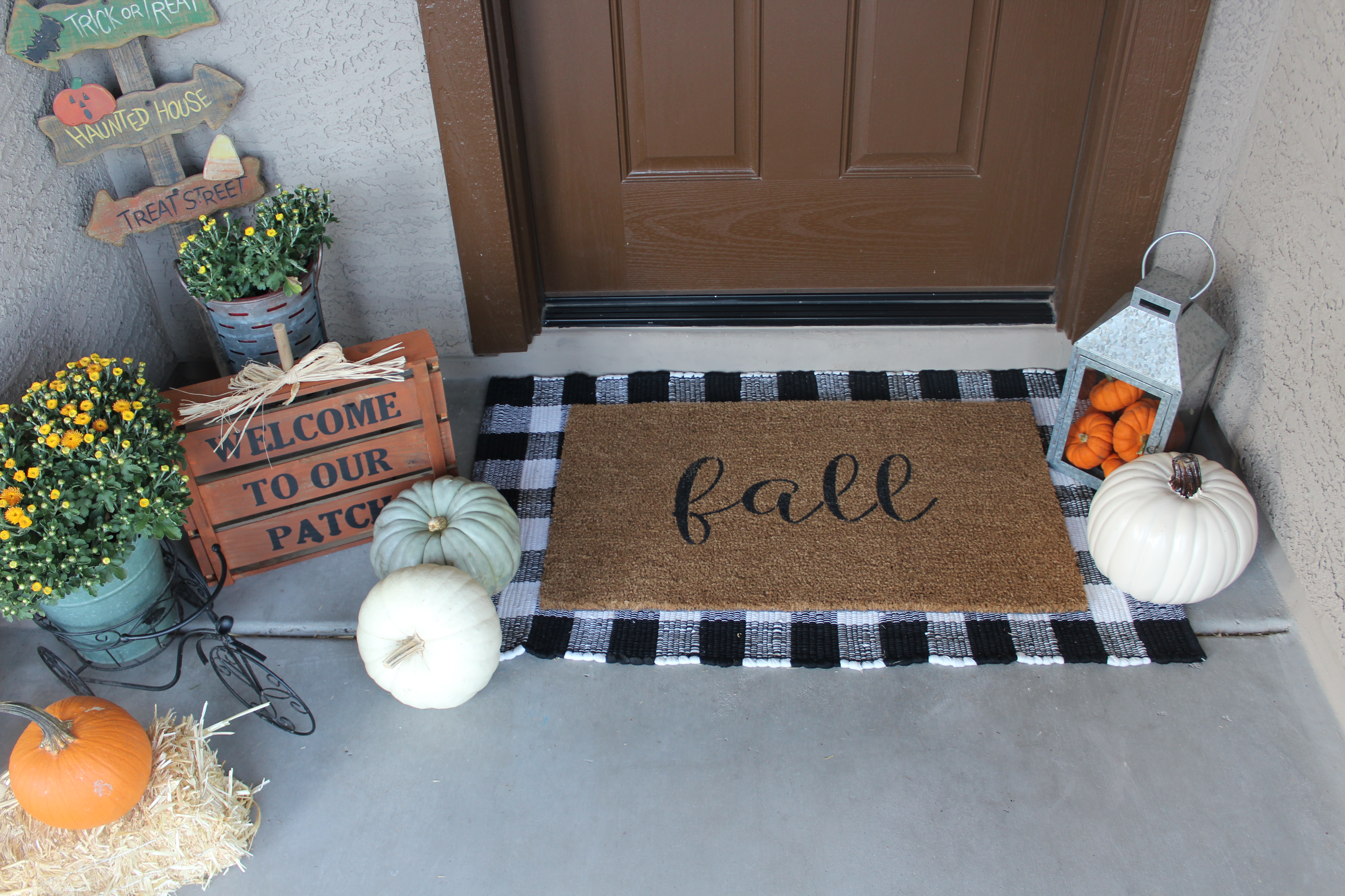 DIY Fall Doormat and Front Porch
